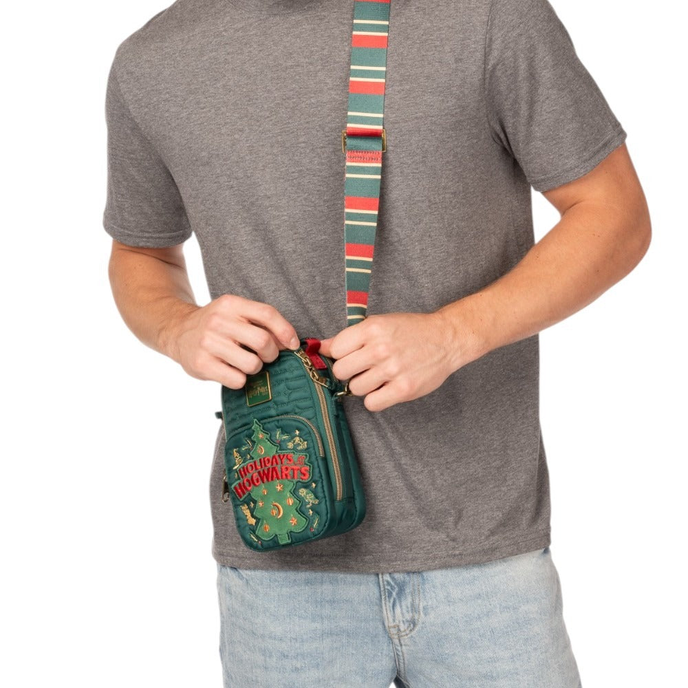 The Wizarding World of Harry Potter™ Holidays at Hogwarts™ Lug Skeeter Bag-2
