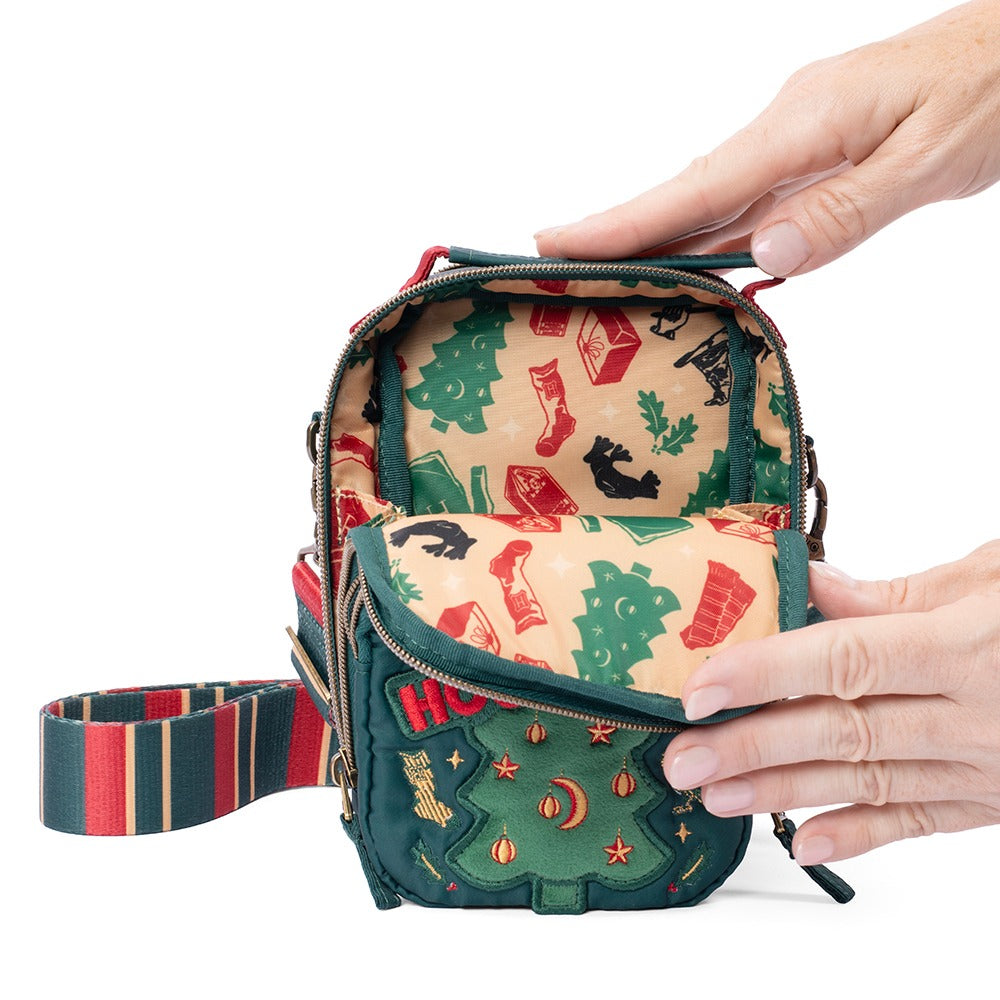The Wizarding World of Harry Potter™ Holidays at Hogwarts™ Lug Skeeter Bag-3