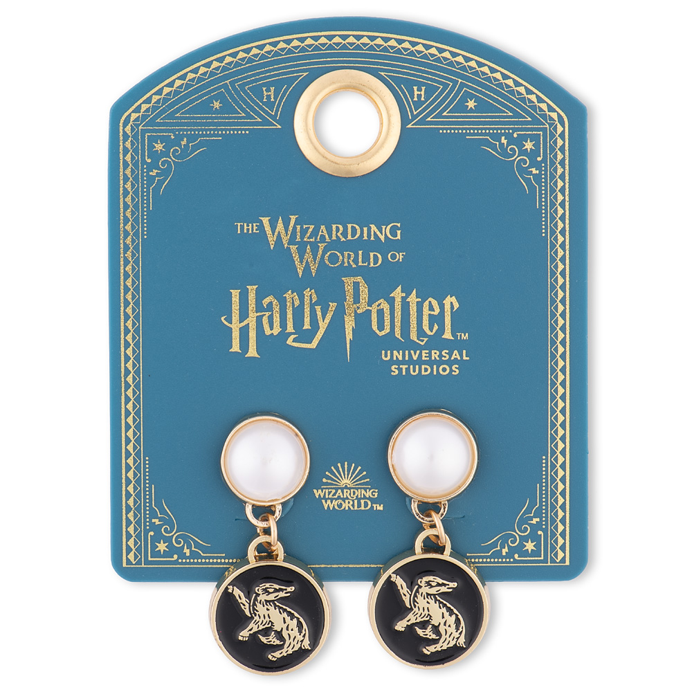 Harry Potter™ Earrings of Hufflepuff™ Crest with Pearl