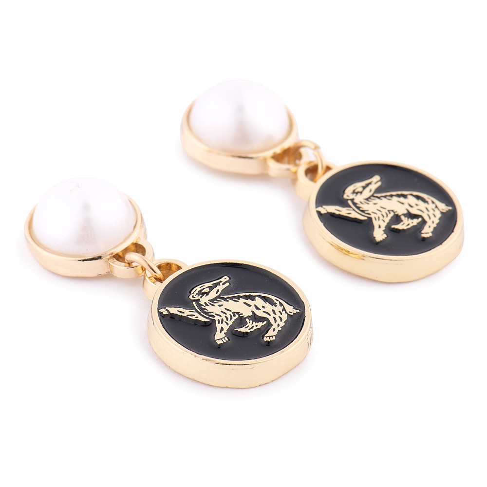 Harry Potter™ Earrings of Hufflepuff™ Crest with Pearl