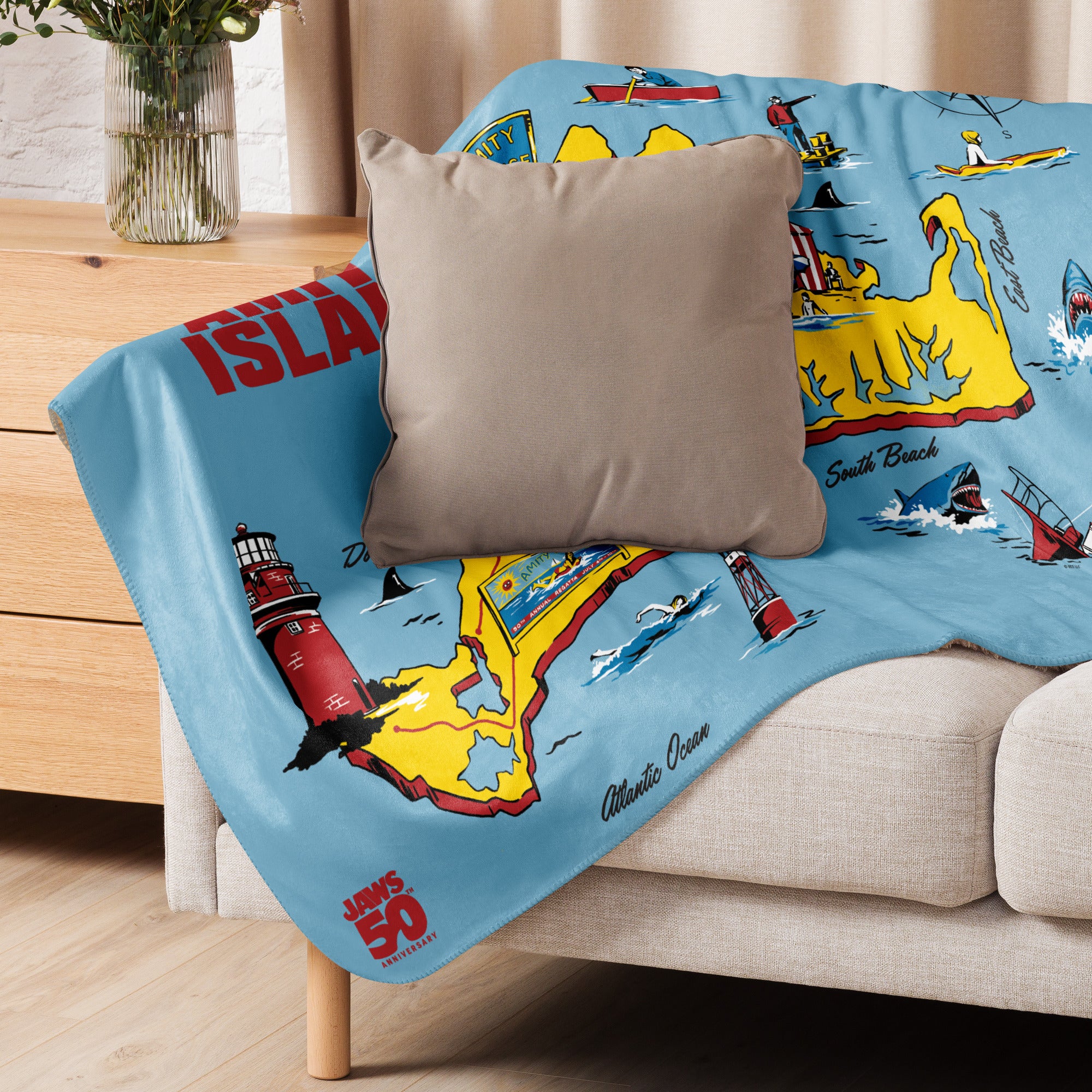 Jaws 50th Anniversary Amity Island Sherpa Blanket – Shop Universal